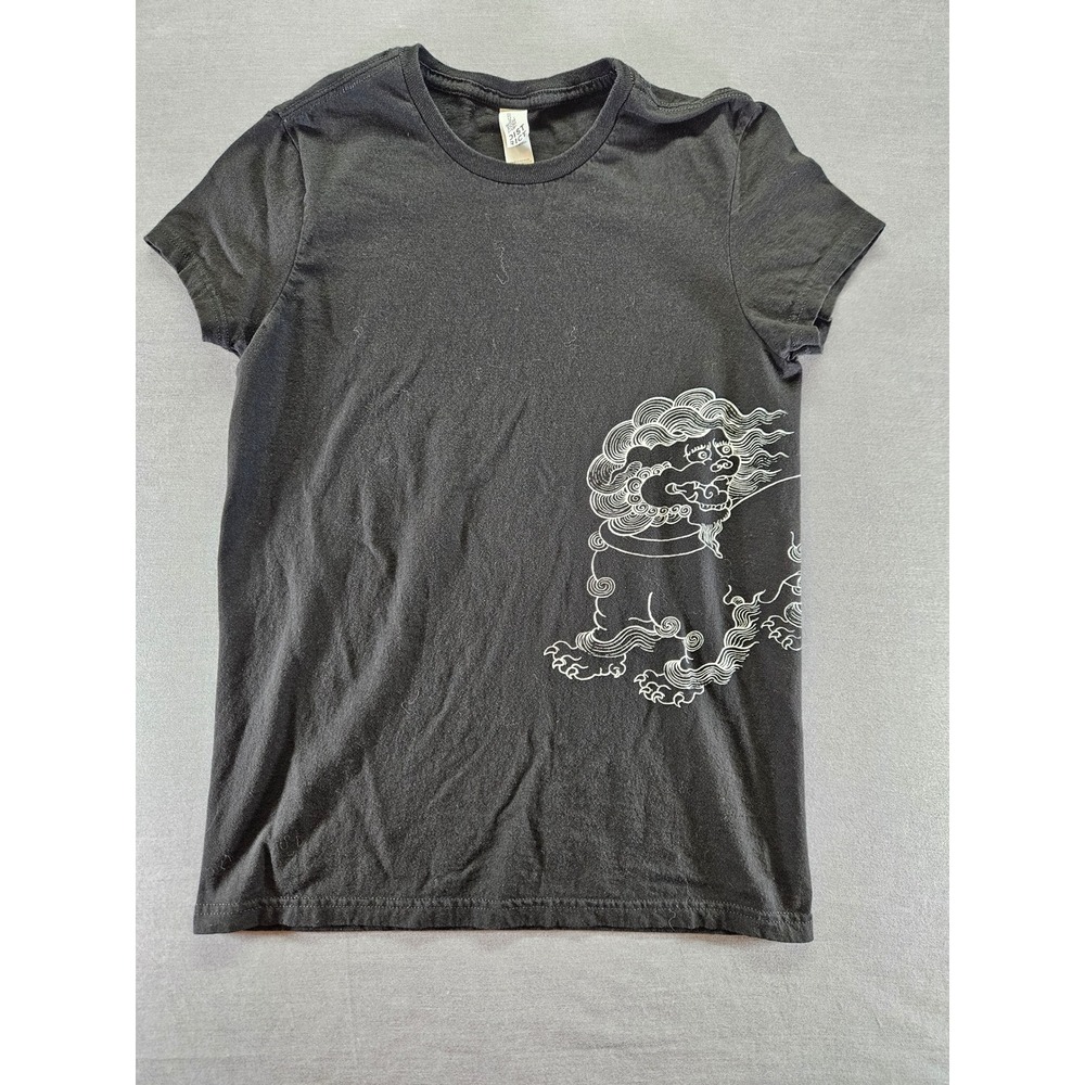 District The Concert Tee Menla Foo Dog Graphic T-Shirt Black Medium